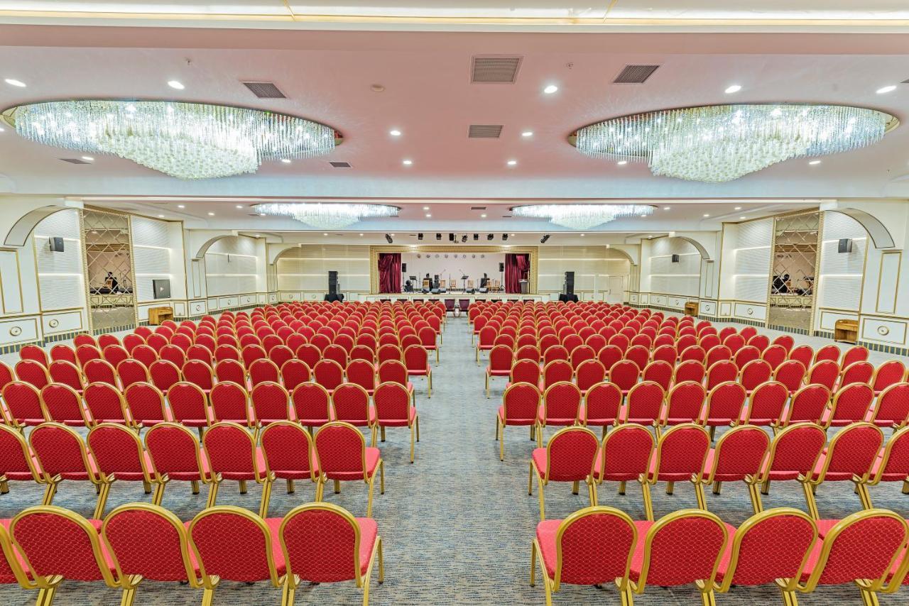 安卡拉市中心阿纳多卢酒店 外观 照片 The main hall of the university
