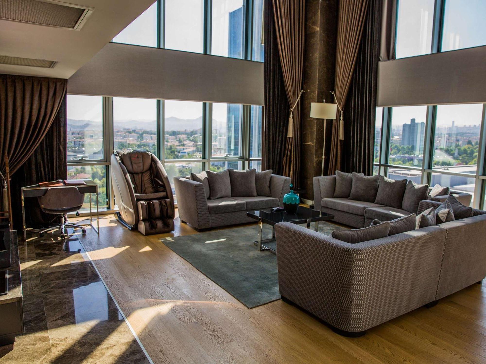 安卡拉市中心阿纳多卢酒店 外观 照片 The interior of a presidential suite at the Four Seasons Hotel, Istanbul