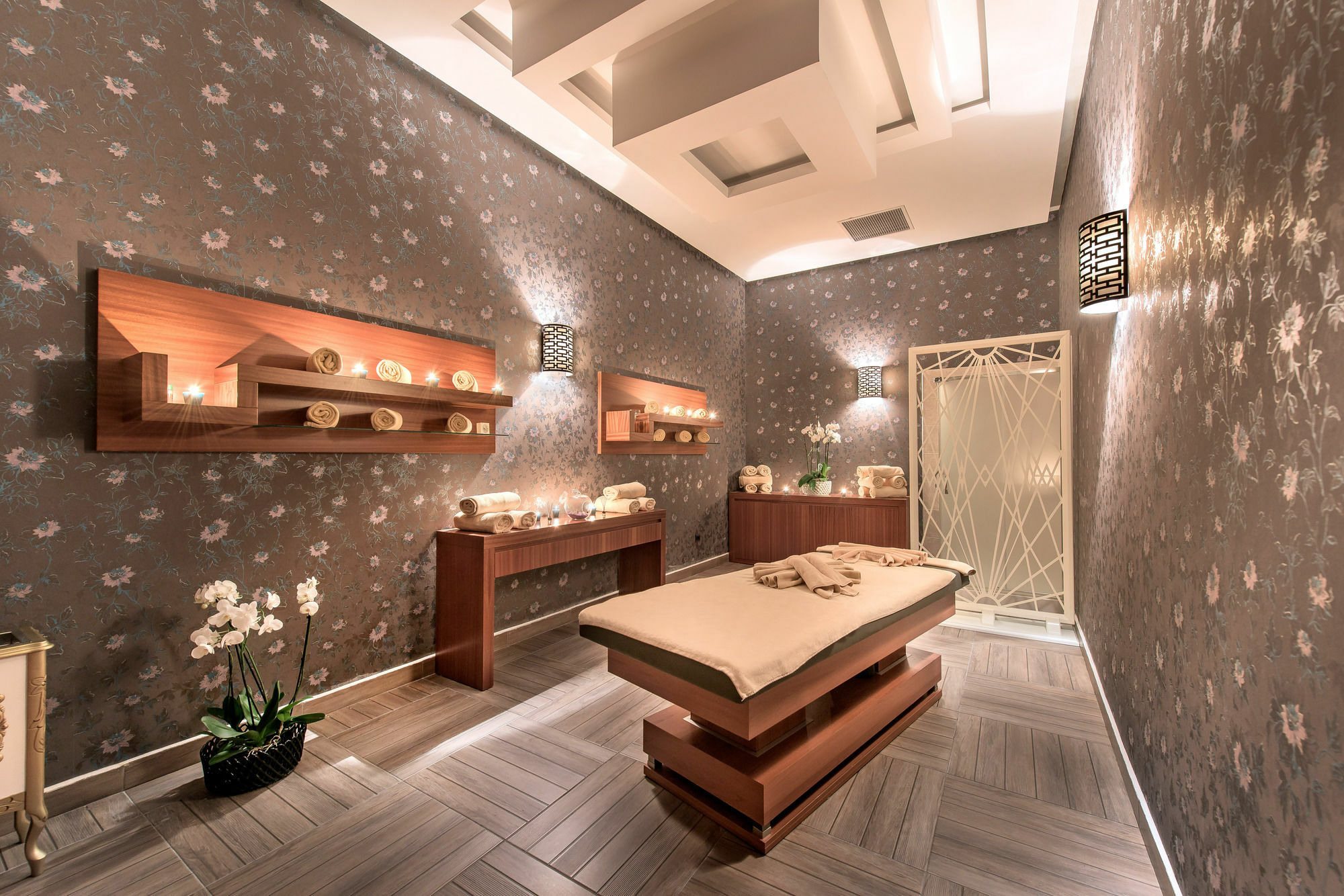安卡拉市中心阿纳多卢酒店 外观 照片 A spa treatment room