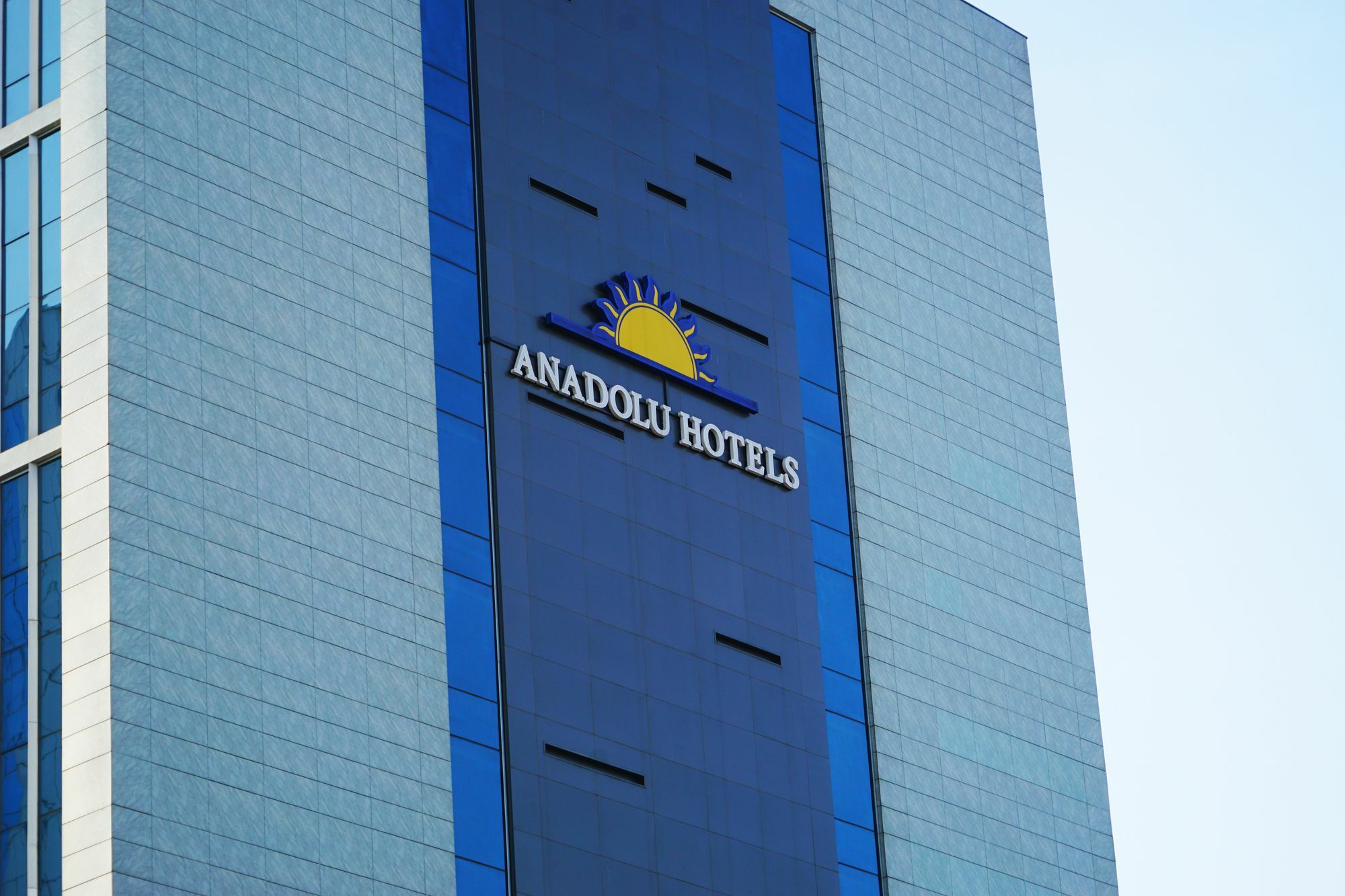 安卡拉市中心阿纳多卢酒店 外观 照片 Anadolu Hotels logo